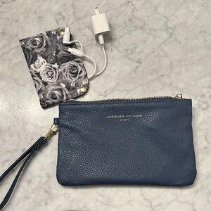 Adrienne Vittadini Navy Wristlet with Charger